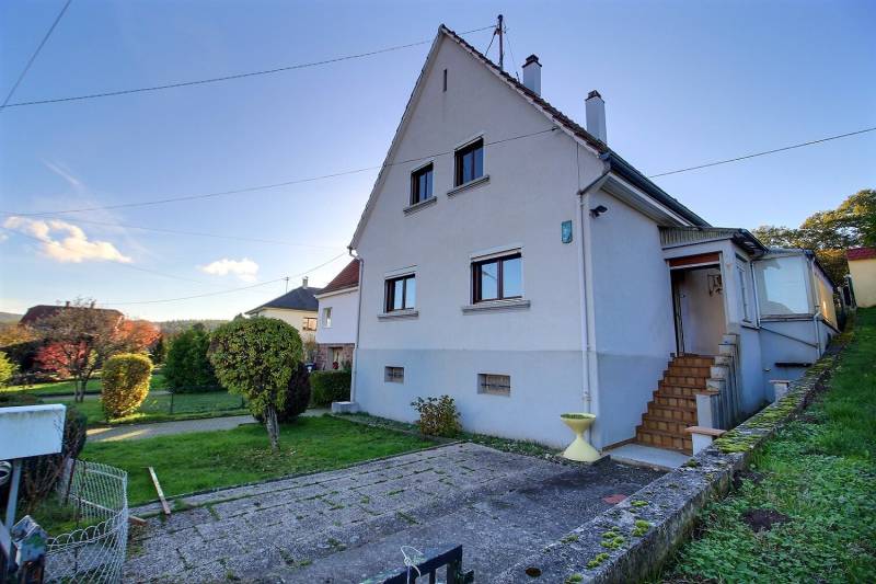 A vendre une maison de 4 pièces 78 m² avec un beau terrain à Climbach