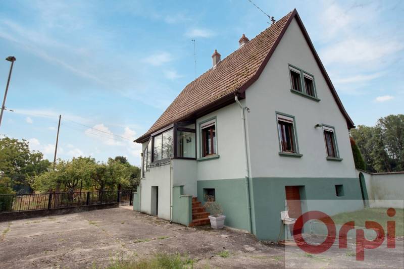 Vendre une maison de 93.99 m² avec 4 pièces et un jardin par une agence immobilière à Mertzwiller