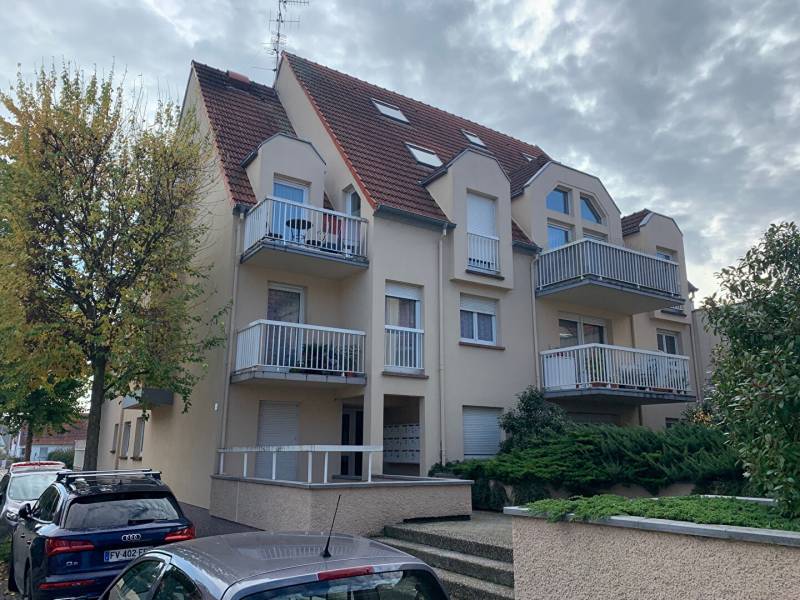 A vendre en agence immobilière un appartement 2 pièces de 37m² avec terrasse au centre ville de Haguenau