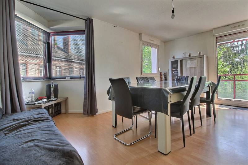 Appartement 2 pièces à vendre en agence immobilière sur Haguenau, 45 m² avec ascenseur, balcon, terrasse